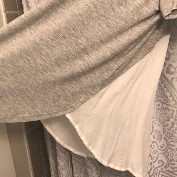 New without tags gray/white tunic - Picture 4 of 4